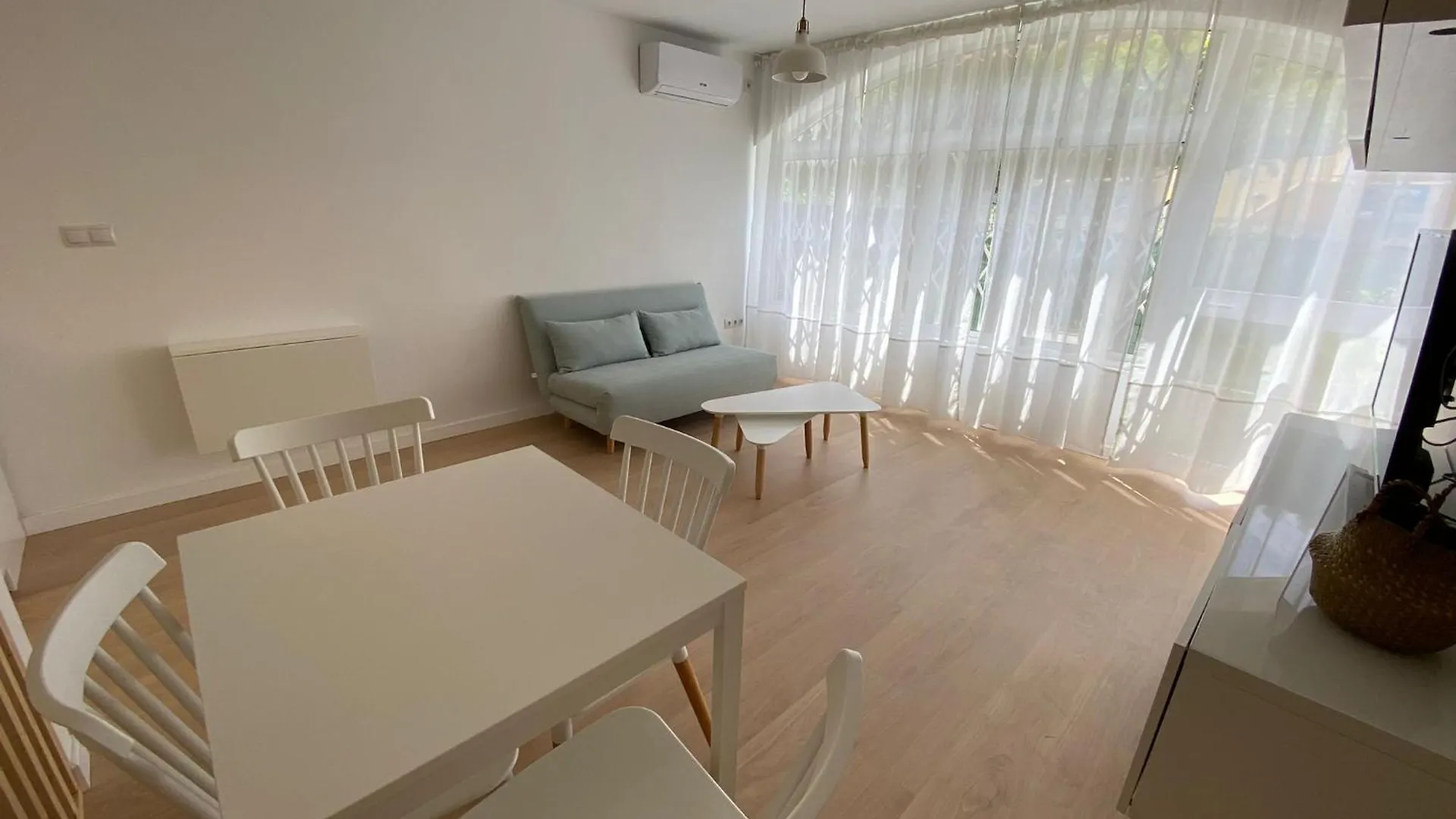 Precioso Apartamento Con Jardin Fuengirola 0*,