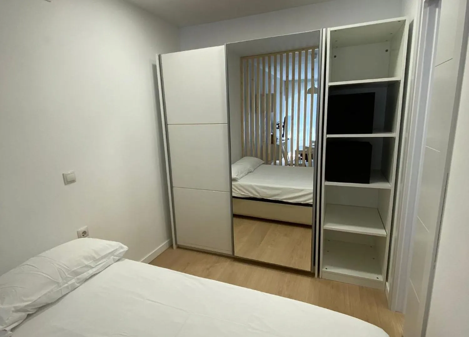 Precioso Apartamento Con Jardin فوينخيرولا 0*,  إسبانيا