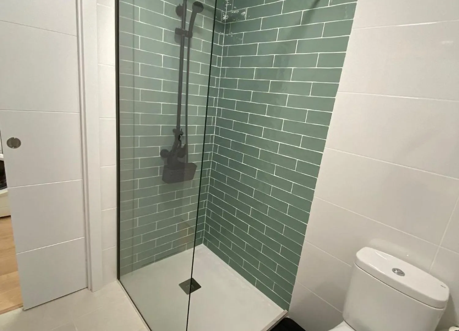 Precioso Apartamento Con Jardin فوينخيرولا شقة
